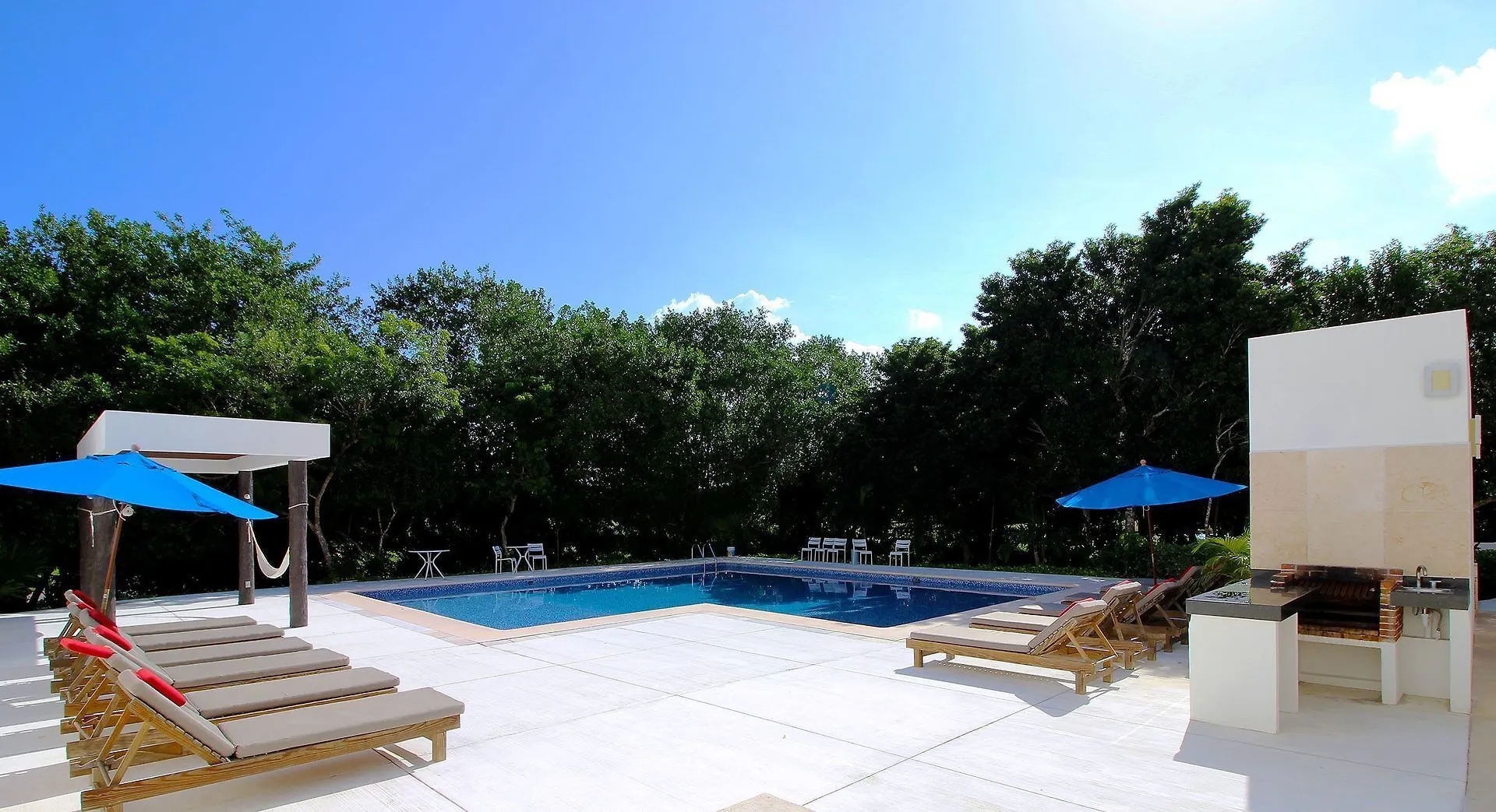 Home Daily Yoga Pools & Beach By Olahola Akumal 0*,  Mexico